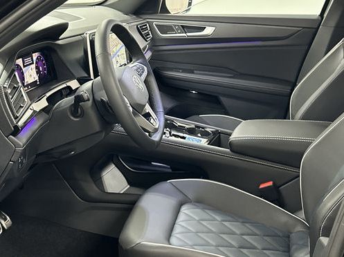 2026 Volkswagen Atlas Cross Sport SEL Premium R-LINE - Photo 12