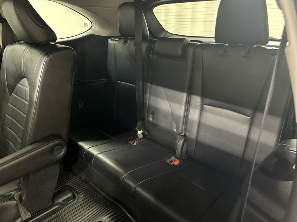 2022 Toyota Highlander XLE - Photo 21