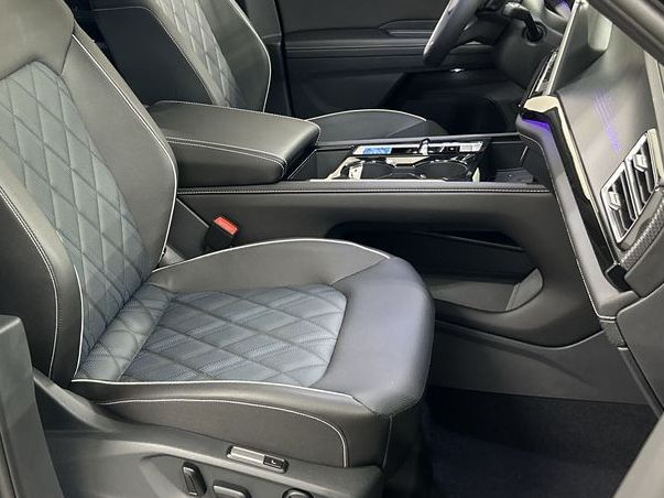 2026 Volkswagen Atlas Cross Sport SEL Premium R-LINE - Photo 25