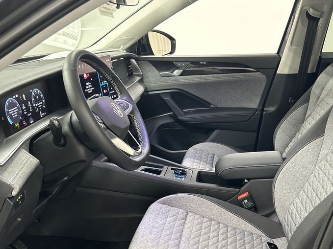 2026 Volkswagen Tiguan S - Photo 11