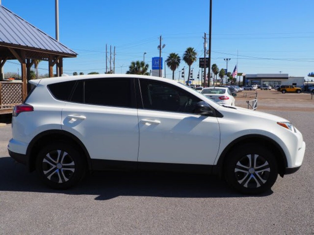 Used 2018 Toyota RAV4 LE SUV