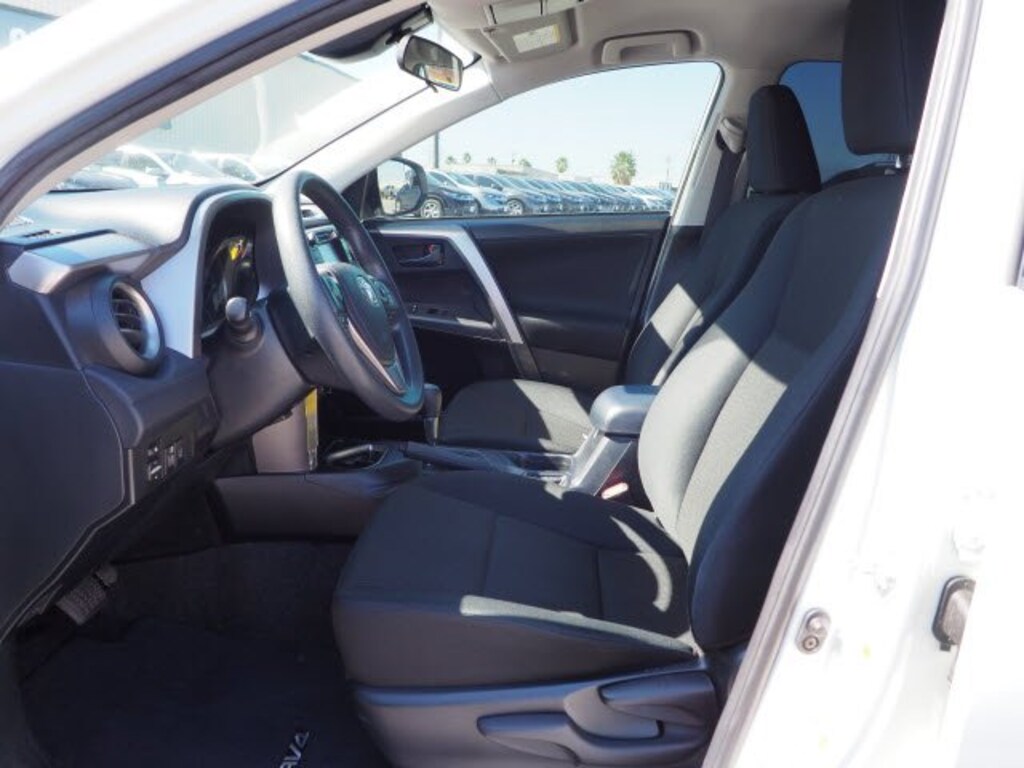 Used 2018 Toyota RAV4 LE SUV