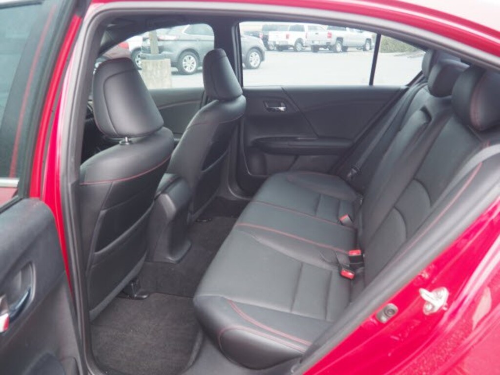 Used 2017 Honda Accord Sport SE Sedan