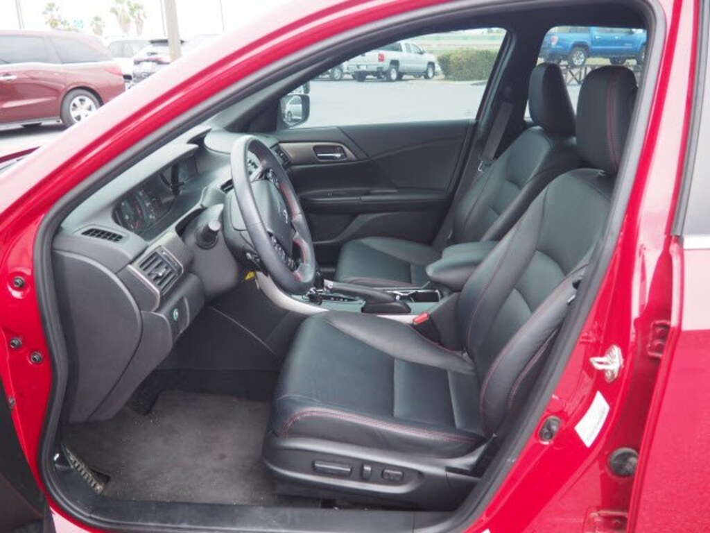 Used 2017 Honda Accord Sport SE Sedan