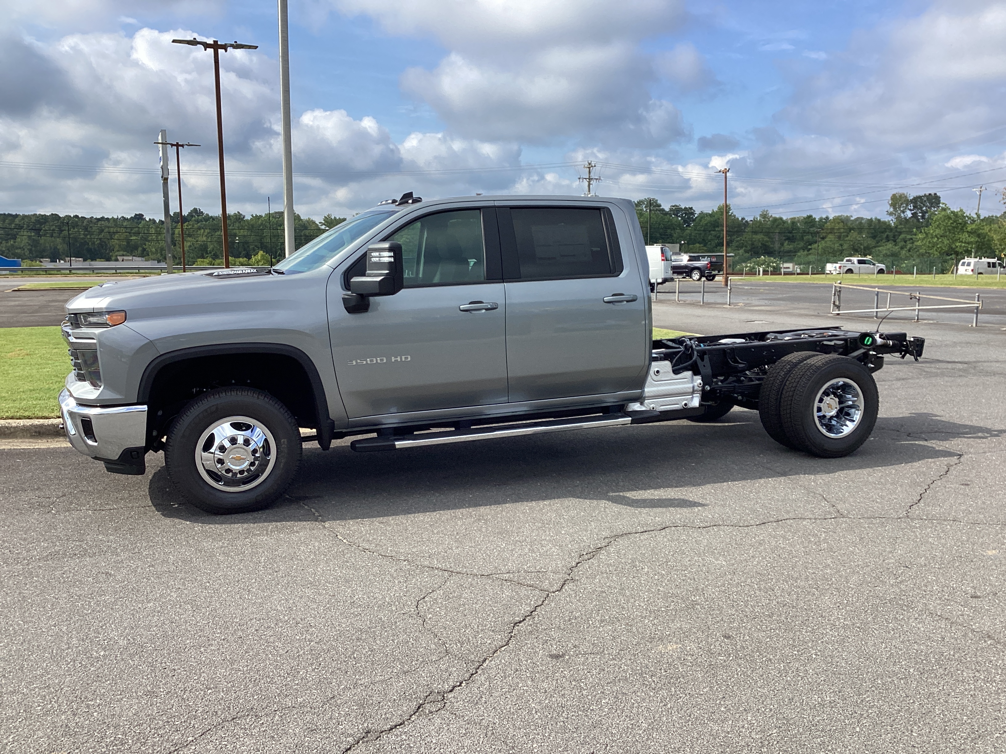 New 2026 Chevrolet Silverado 3500 HD Chassis Cab LT Truck