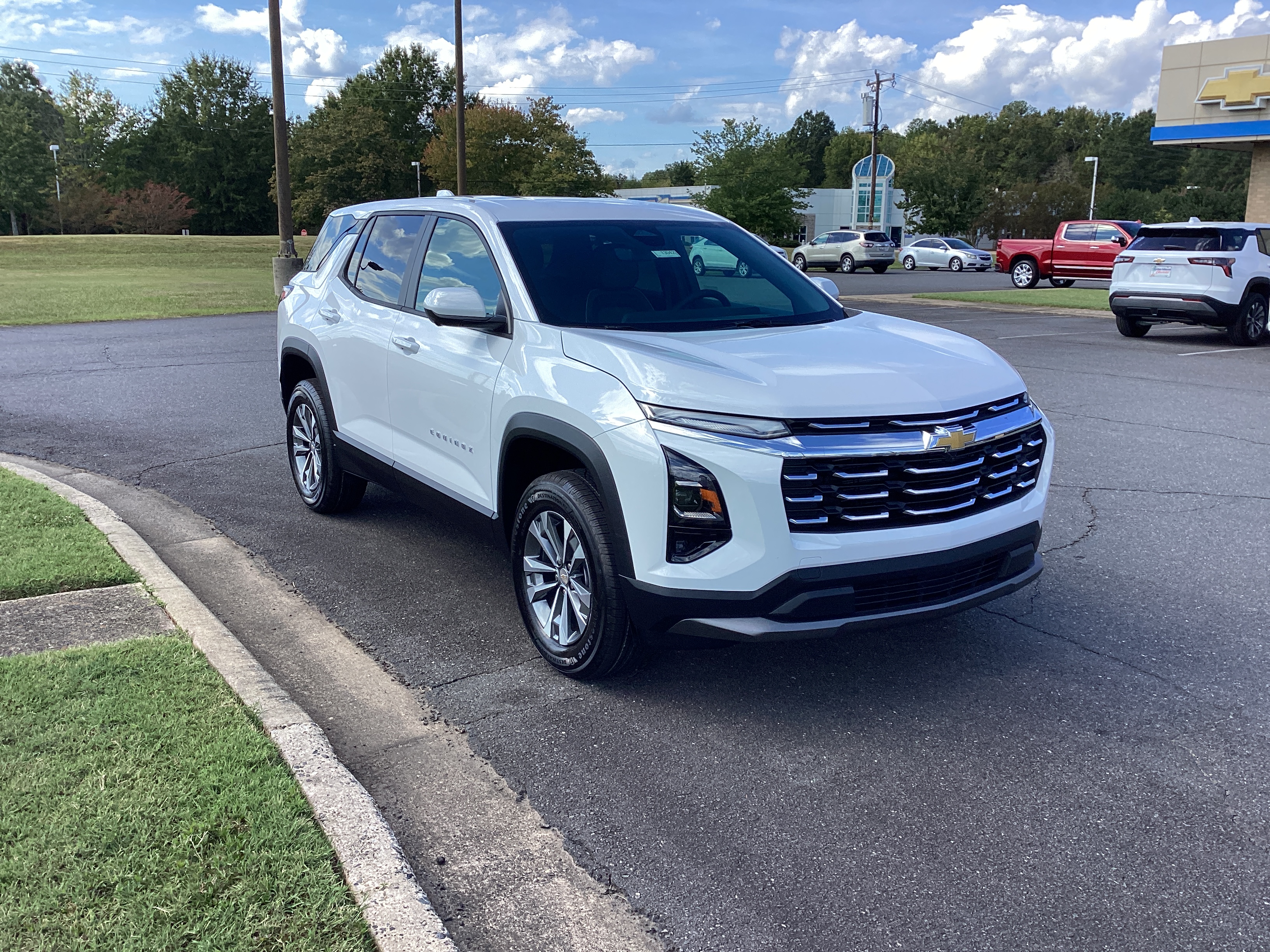 2027 Chevrolet Equinox LT SUV