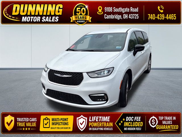 2026 Chrysler Pacifica Van Passenger Van 