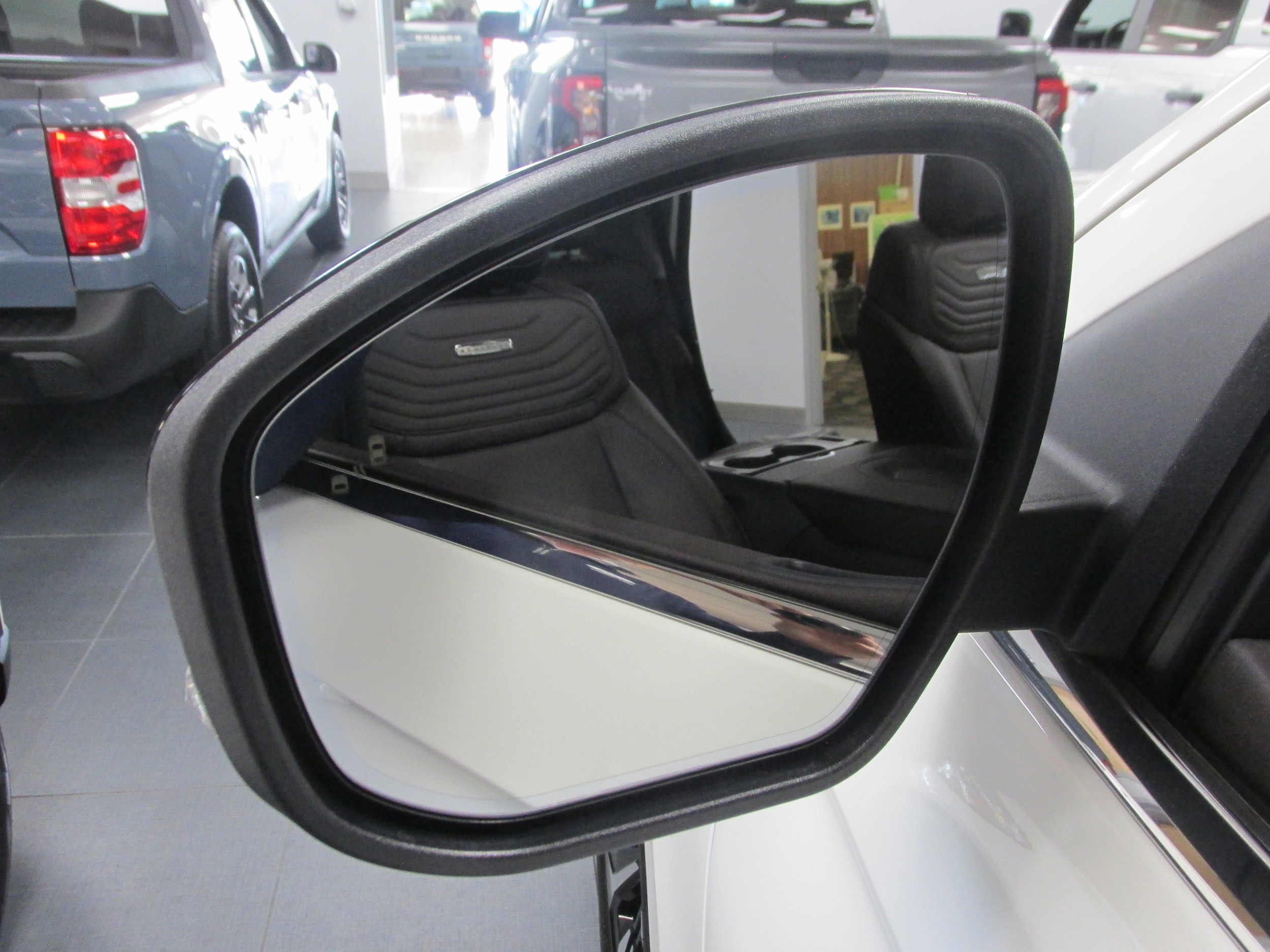 2025 Ford Expedition Platinum - Photo 16