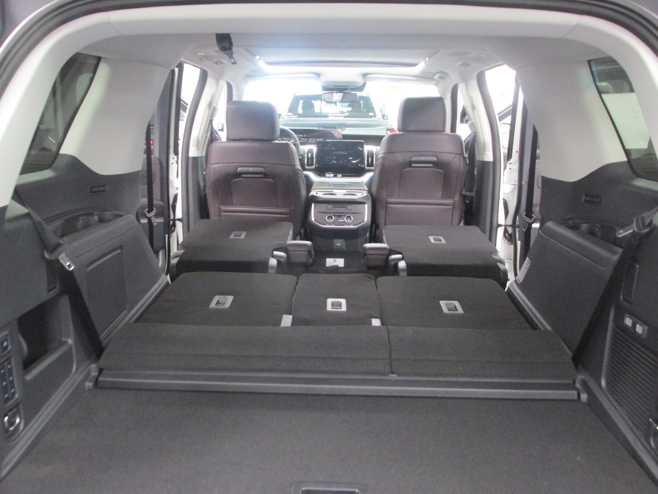 2025 Ford Expedition Platinum - Photo 26