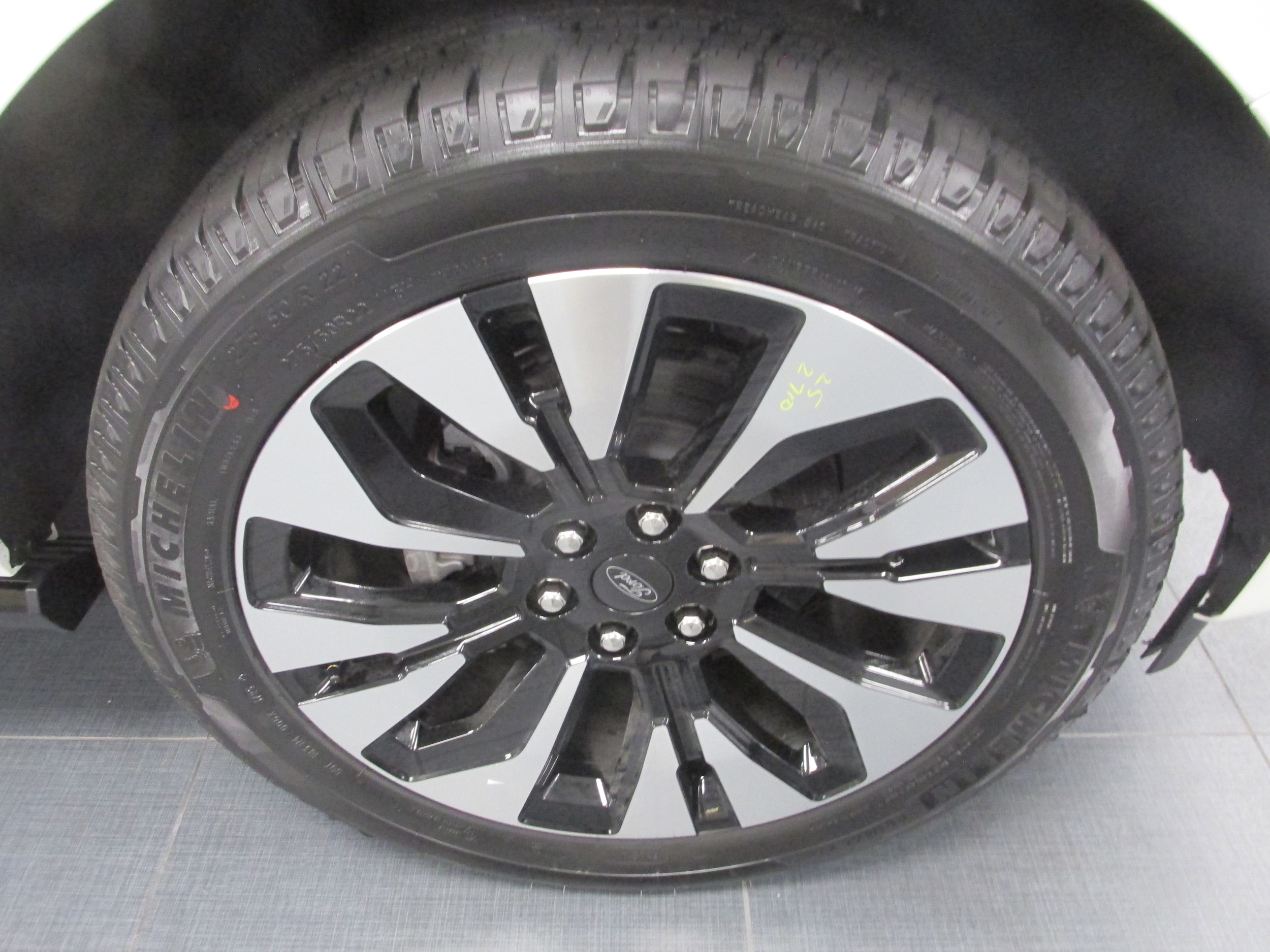 2025 Ford Expedition Platinum - Photo 13