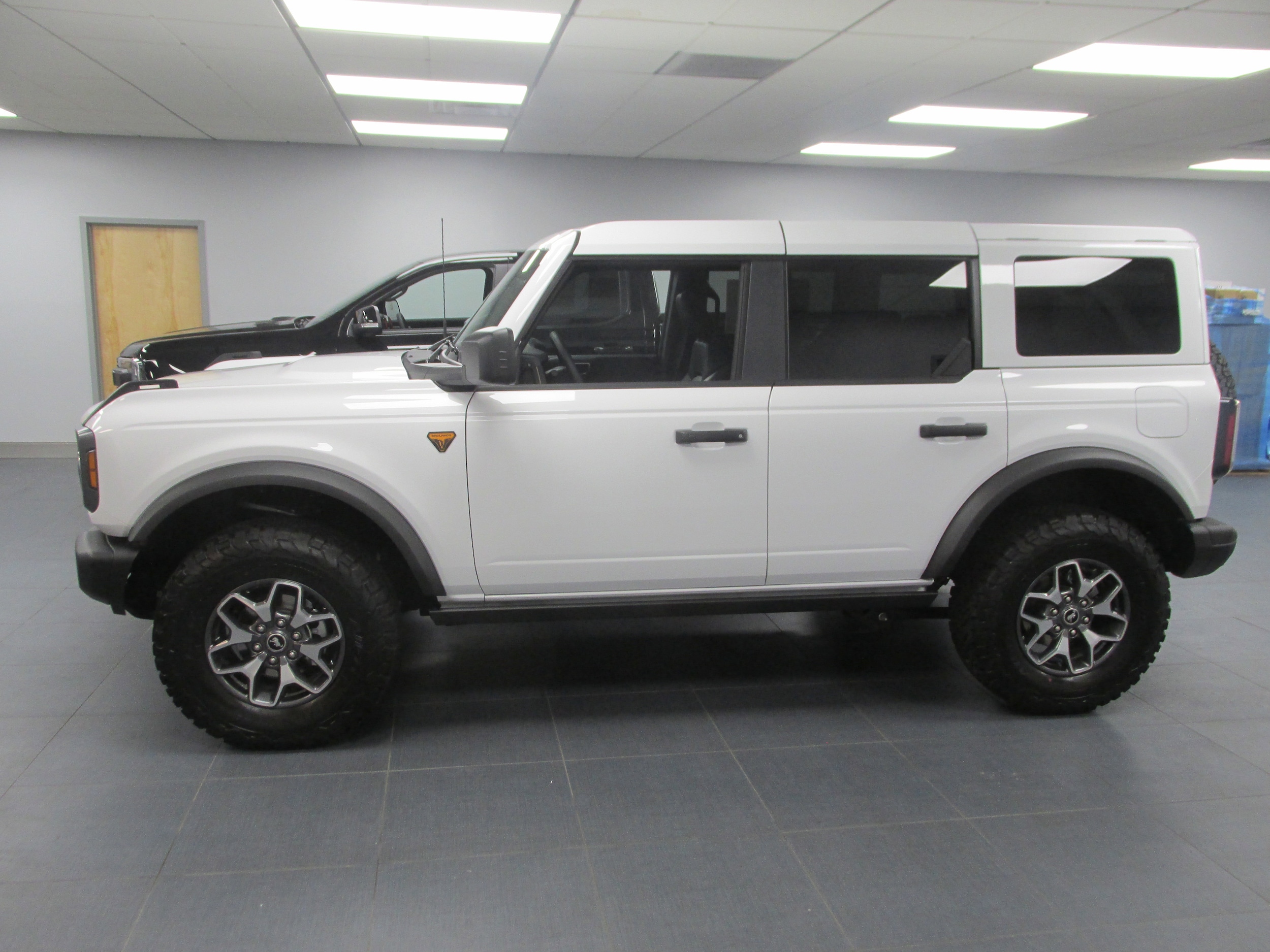 2025 Ford Bronco 4-Door Badlands - Photo 6