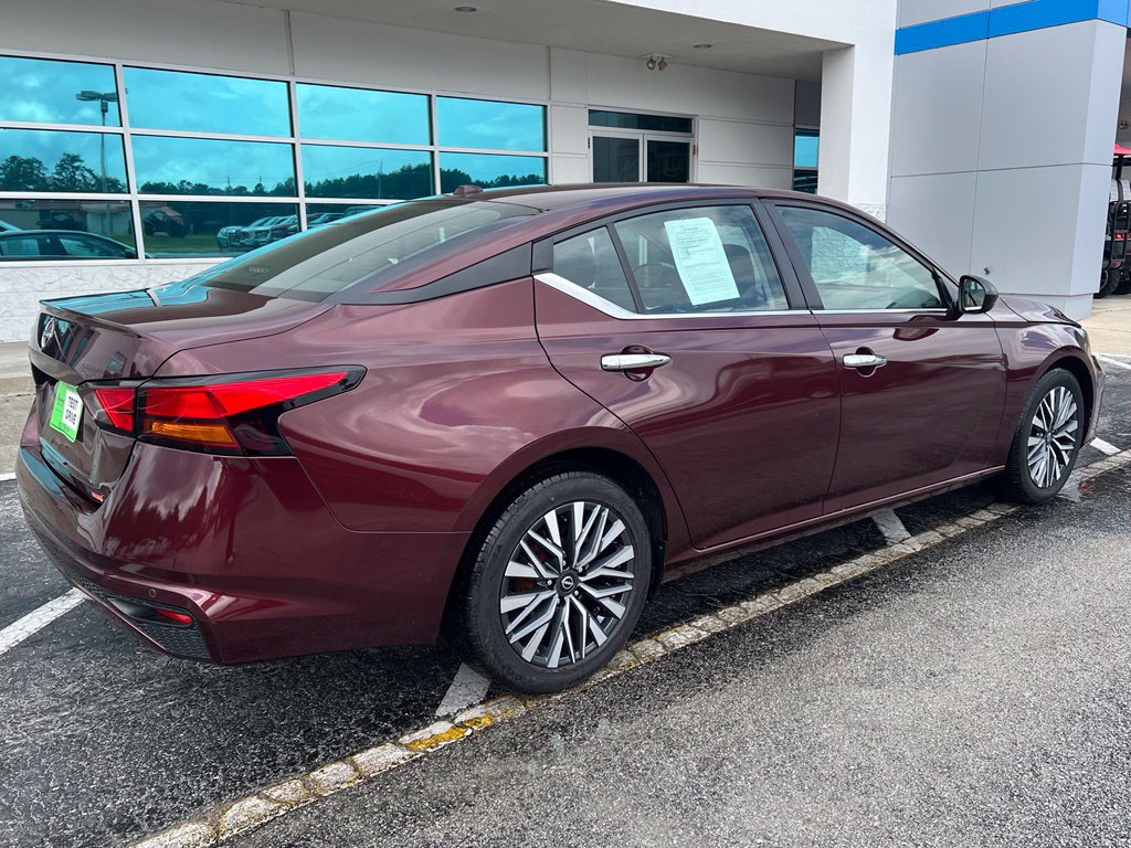 Used 2025 Nissan Altima SV Sedan