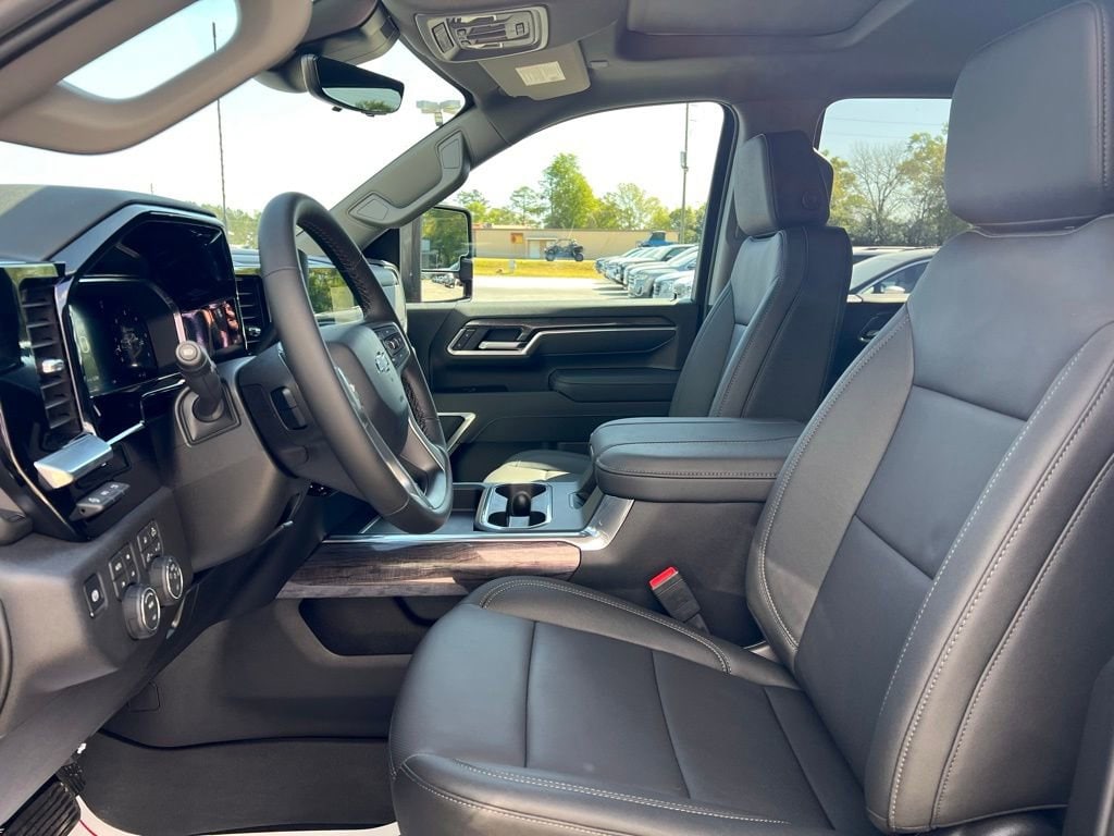 2026 Chevrolet Silverado 2500 HD LTZ - Photo 10