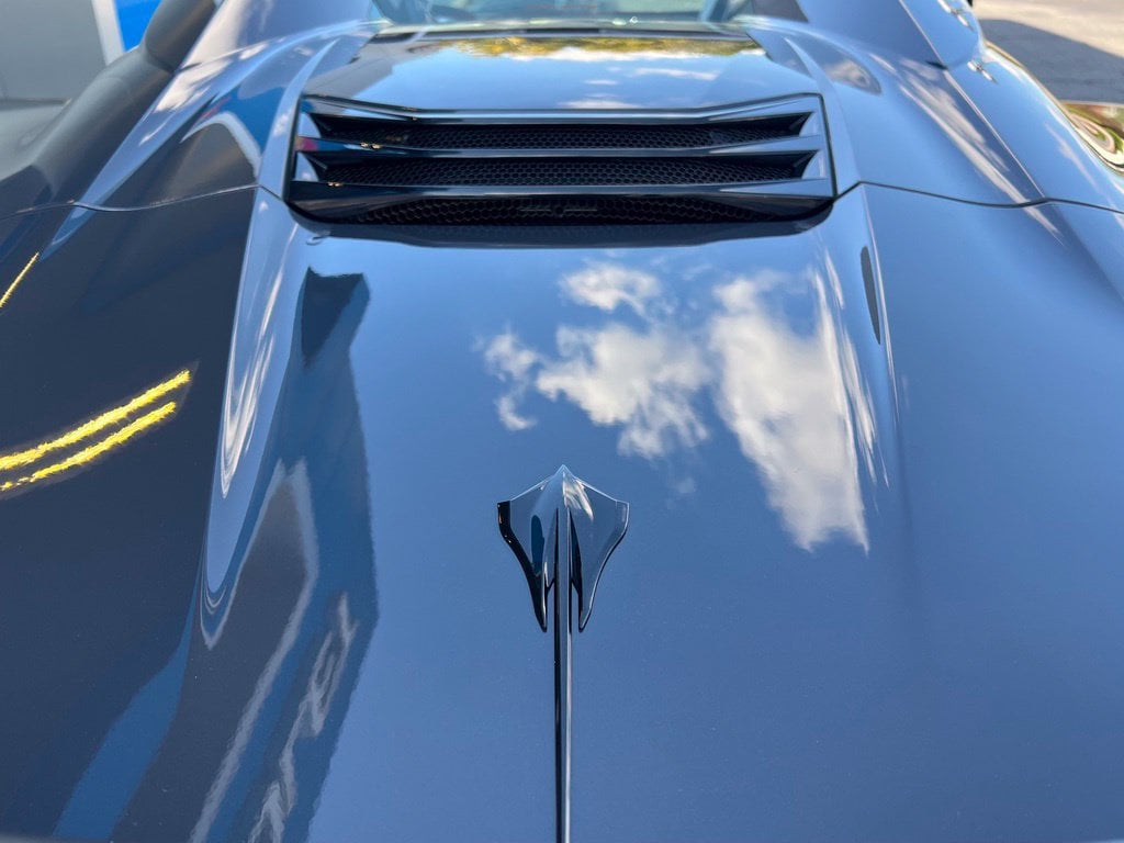 2027 Chevrolet Corvette 3LT - Photo 10