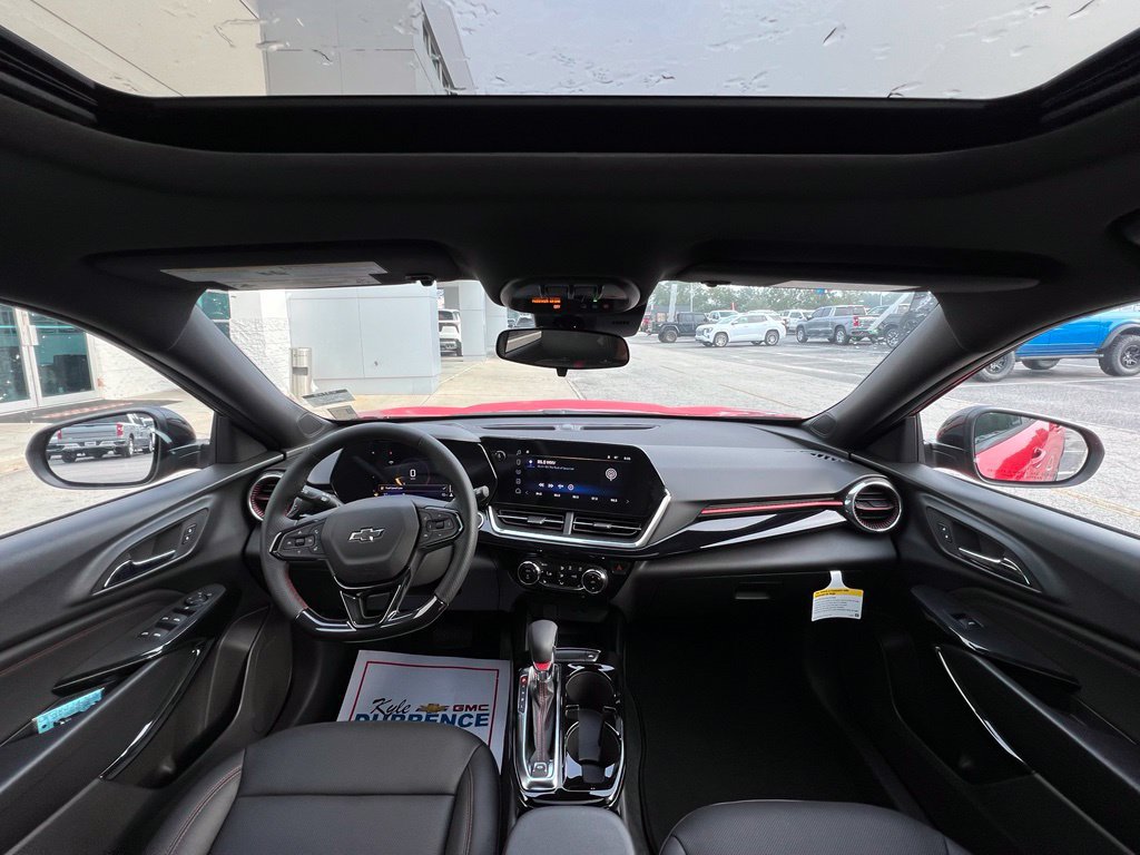 2026 Chevrolet Trax RS - Photo 14