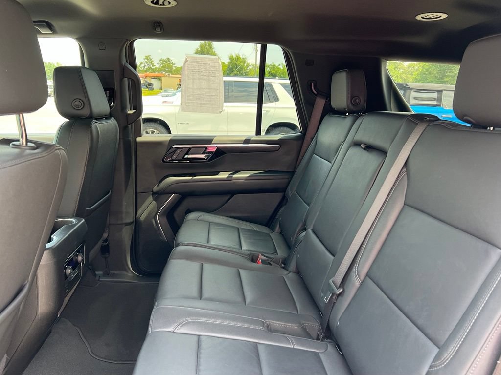 2025 Chevrolet Tahoe LT - Photo 8