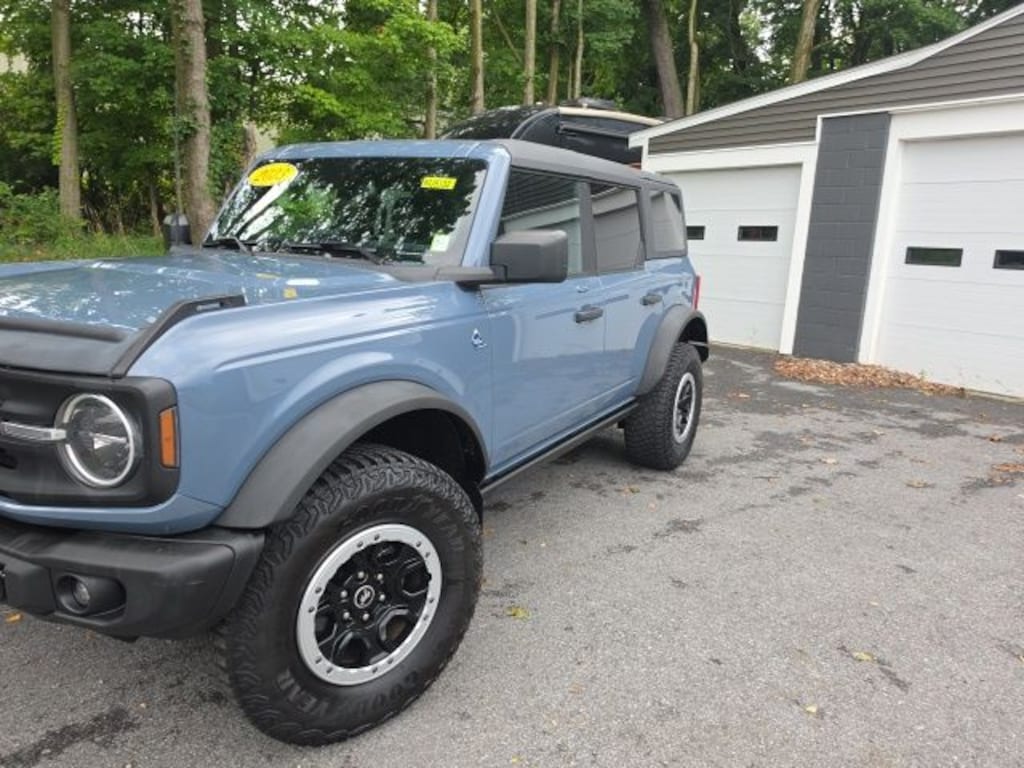 Used 2023 Ford Bronco Black Diamond SUV