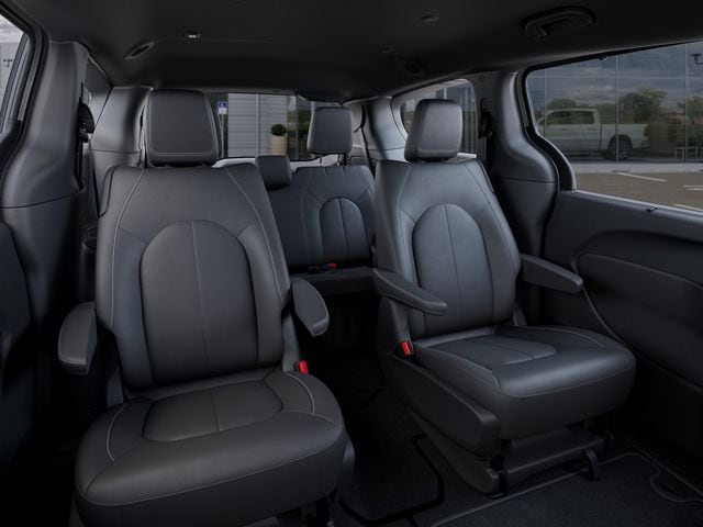 2026 Chrysler Pacifica Select - Photo 15