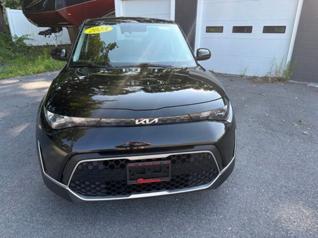 Certified 2023 Kia Soul LX Hatchback