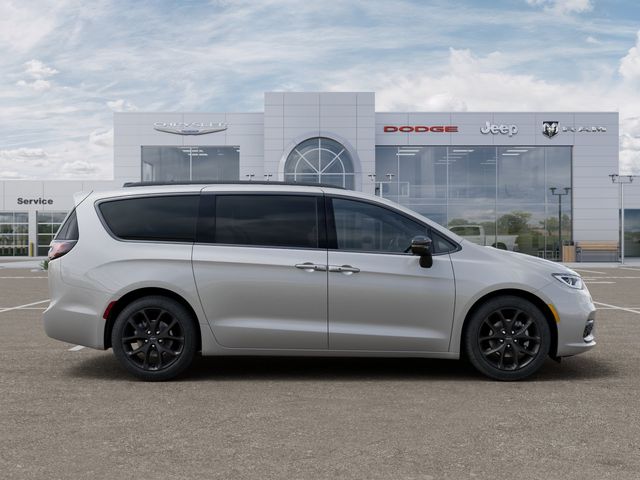 2026 Chrysler Pacifica Select - Photo 21