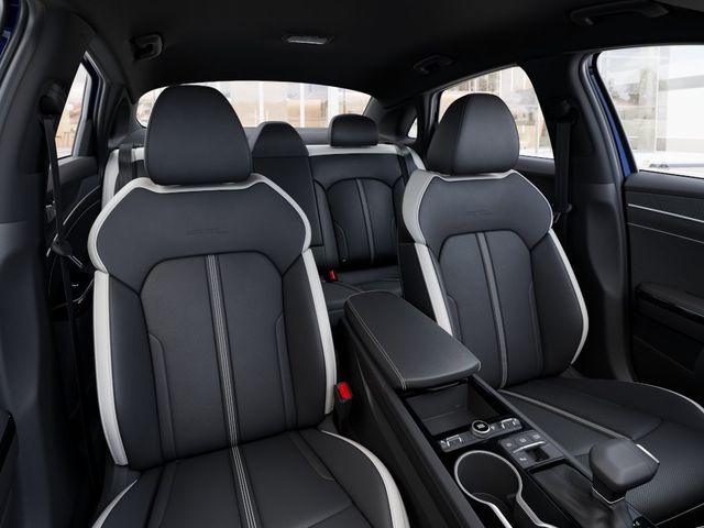 2026 Kia K5 GT-Line - Photo 15