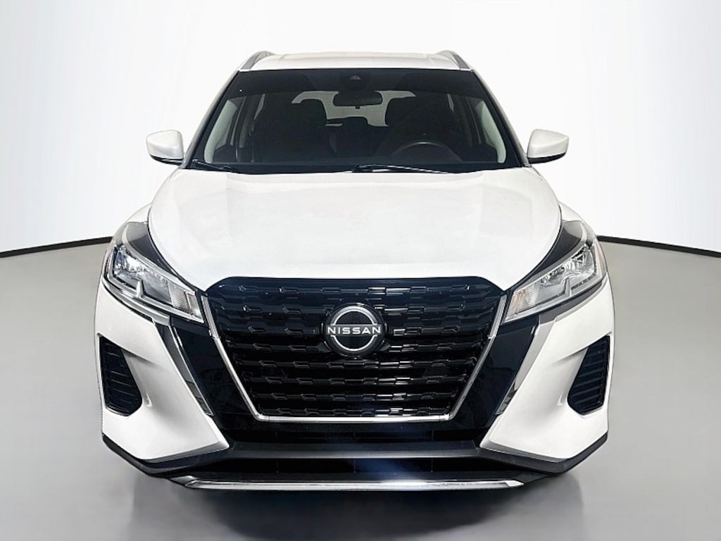 Used 2023 Nissan Kicks SV Compact SUV