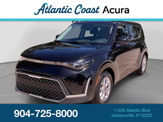 Used 2024 Kia Soul LX Sedan