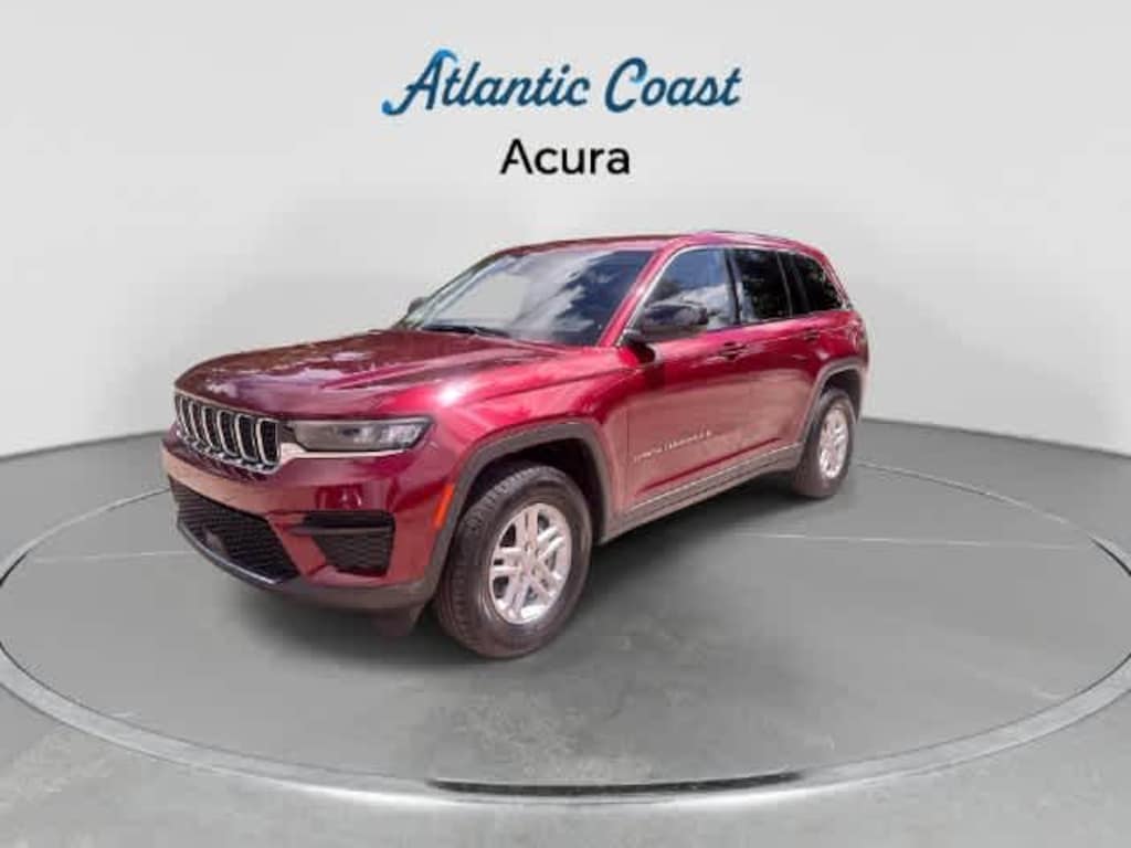 Used 2023 Jeep Grand Cherokee Laredo SUV