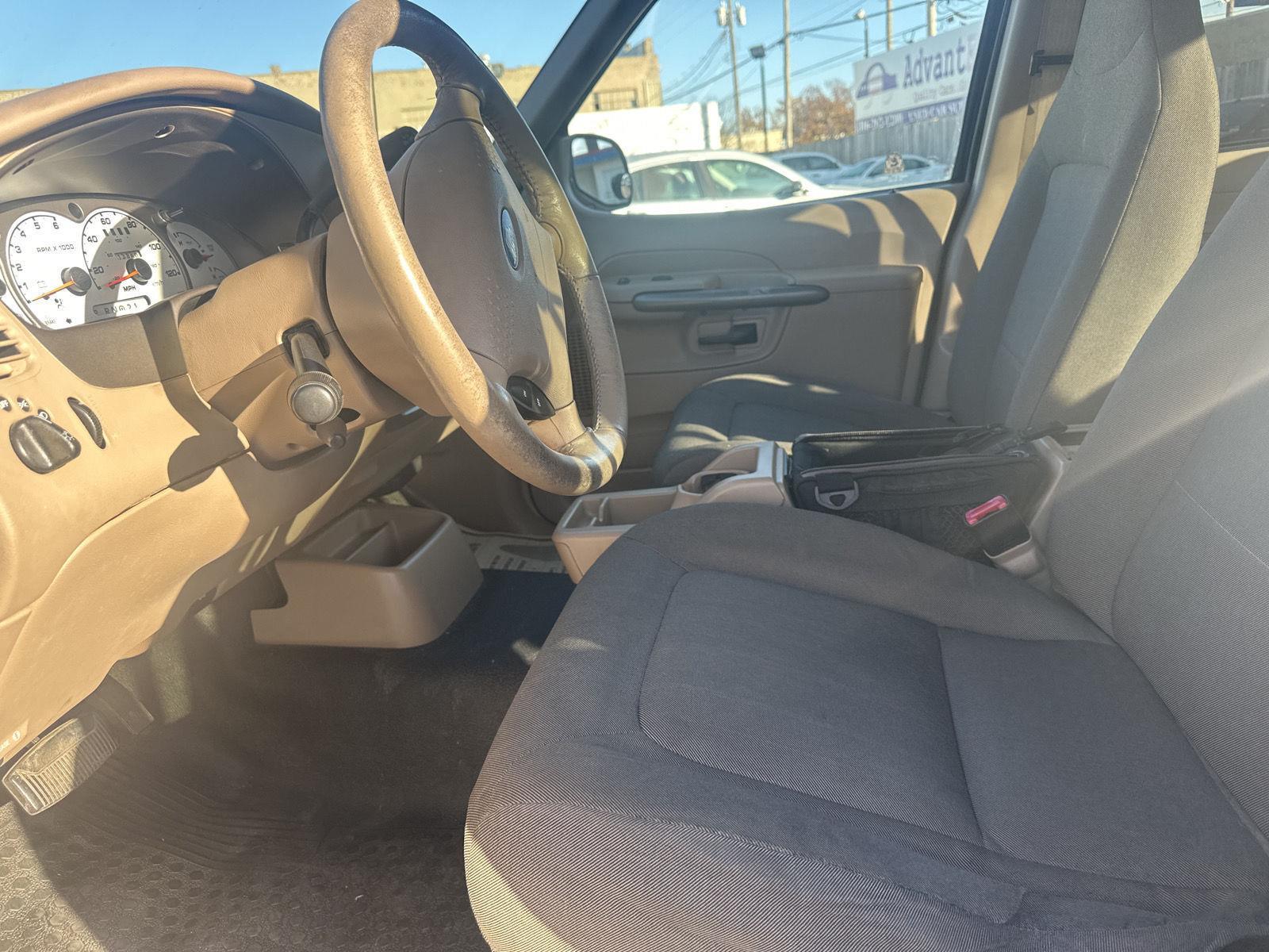 2001 Ford Explorer Sport Trac Base - Photo 11