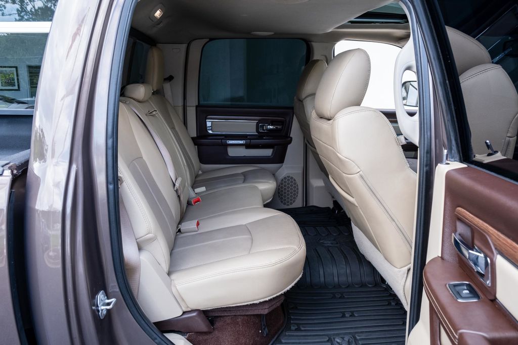 2018 RAM Ram 1500 Pickup Laramie - Photo 30