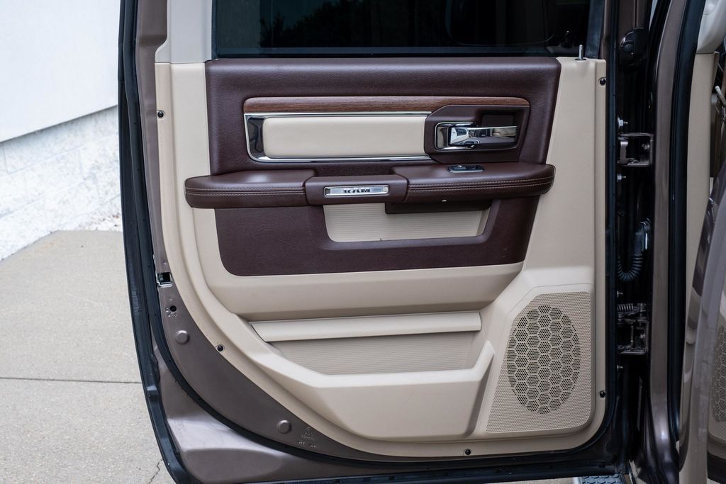 2018 RAM Ram 1500 Pickup Laramie - Photo 27