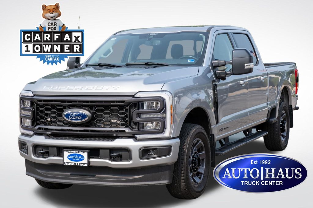 2024 Ford F-350SD Lariat Truck