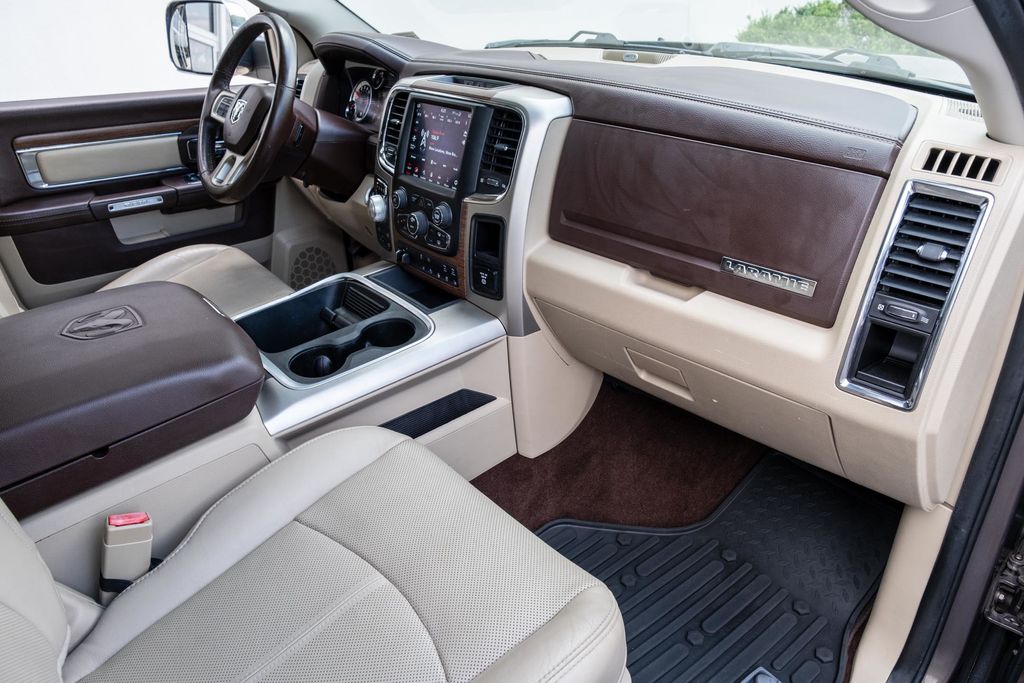 2018 RAM Ram 1500 Pickup Laramie - Photo 25