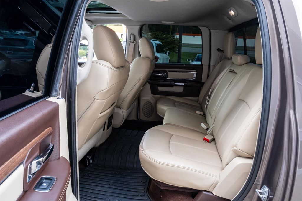 2018 RAM Ram 1500 Pickup Laramie - Photo 28