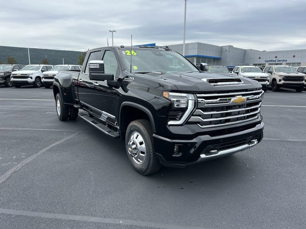 New 2026 Chevrolet Silverado 3500 HD High Country Truck Crew Cab