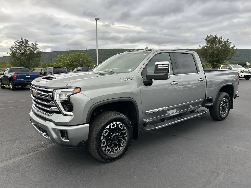 Used 2024 Chevrolet Silverado 2500 HD High Country Truck Crew Cab