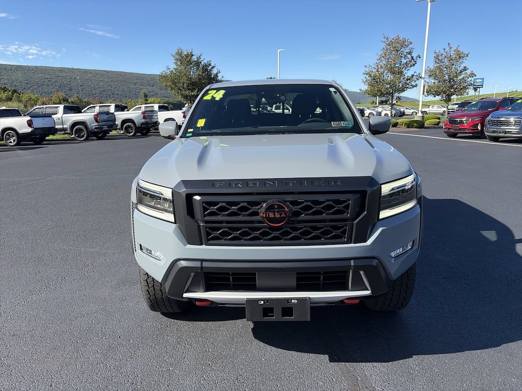 Used 2024 Nissan Frontier PRO-4X Truck Crew Cab