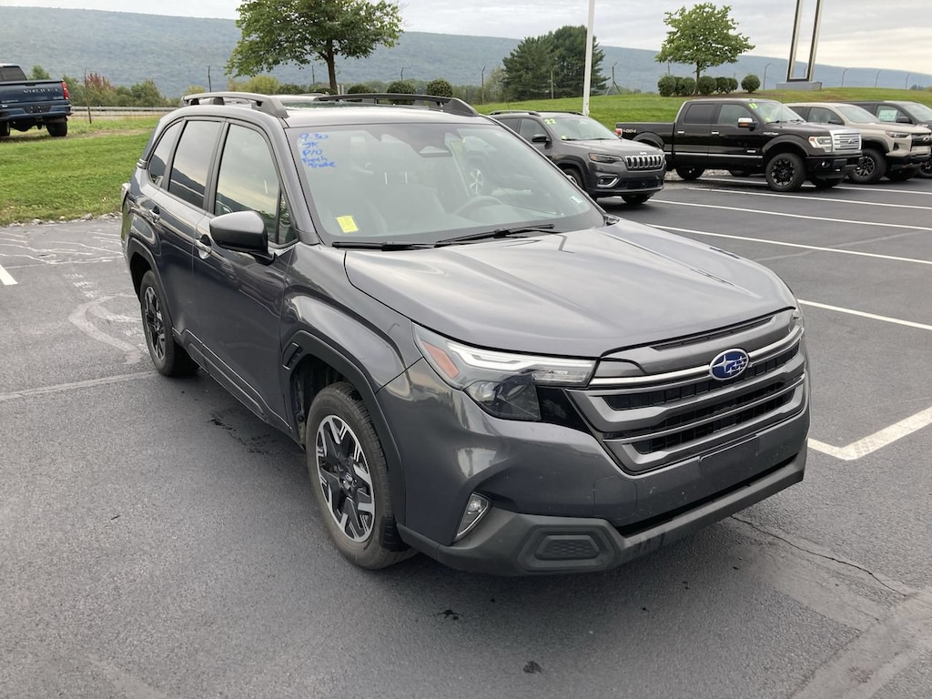 Used 2025 Subaru Forester Premium SUV