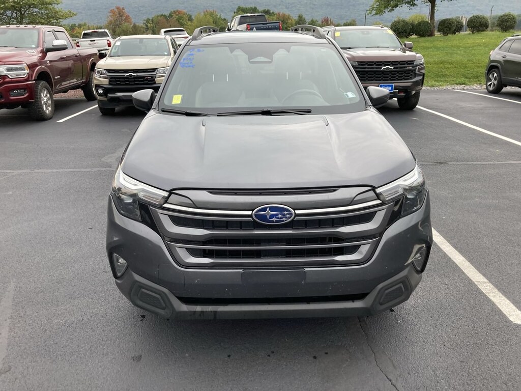 Used 2025 Subaru Forester Premium SUV