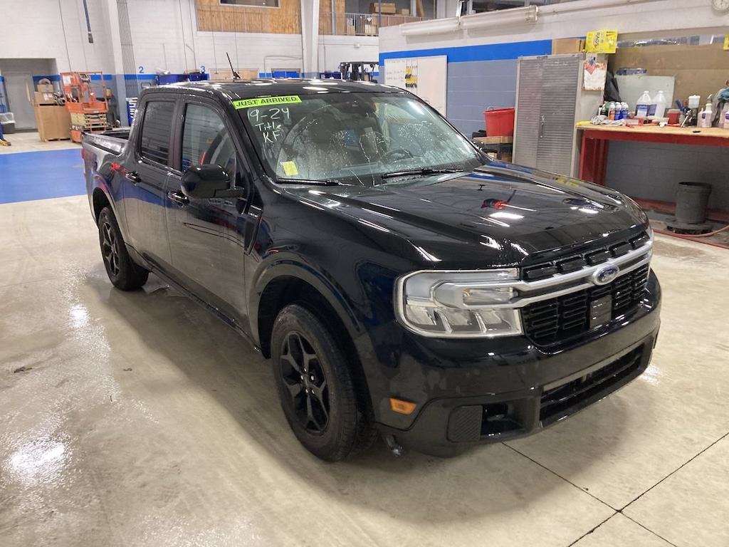 Used 2024 Ford Maverick Lariat Truck SuperCrew
