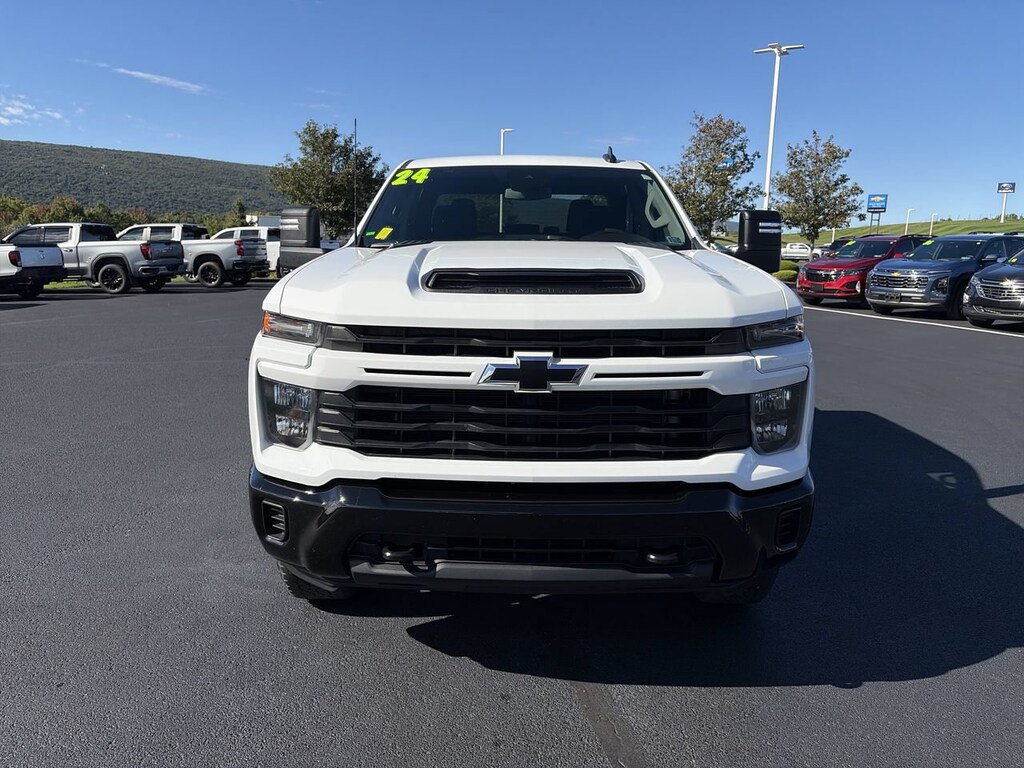 Used 2024 Chevrolet Silverado 2500 HD Custom Truck Crew Cab