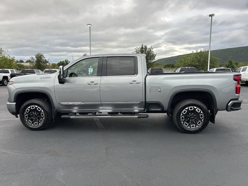 Used 2024 Chevrolet Silverado 2500 HD High Country Truck Crew Cab