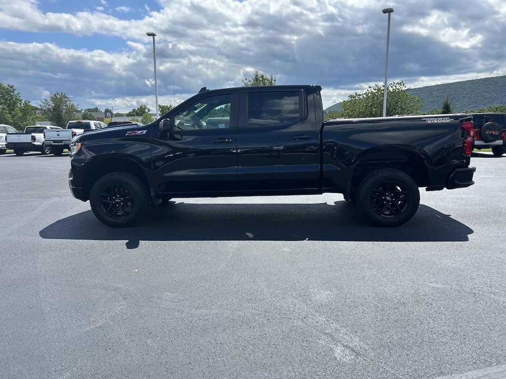 Used 2023 Chevrolet Silverado 1500 LT Trail Boss Truck Crew Cab