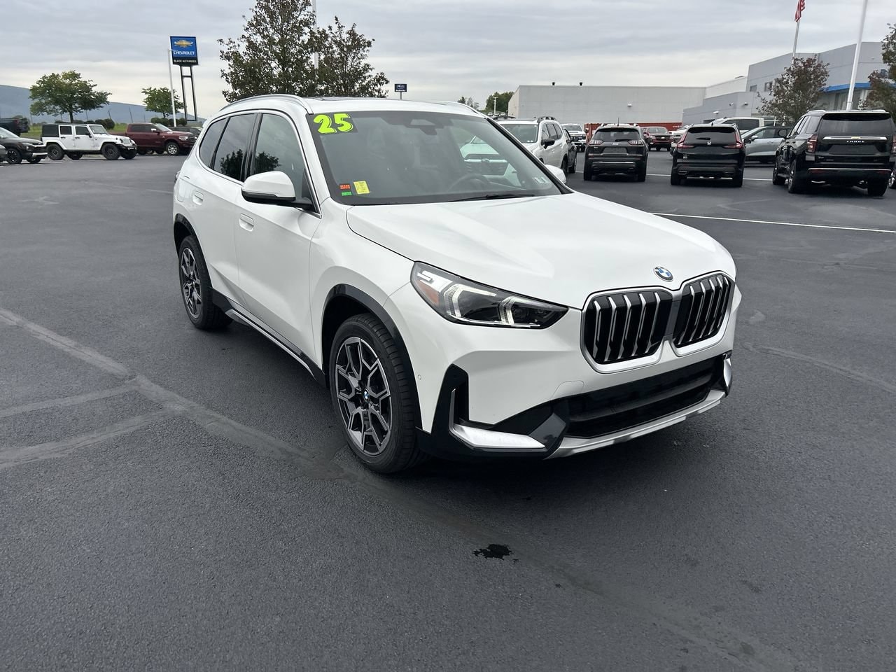2025 BMW X1