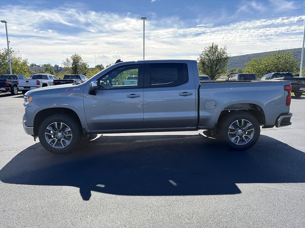 New 2026 Chevrolet Silverado 1500 LT Truck Crew Cab