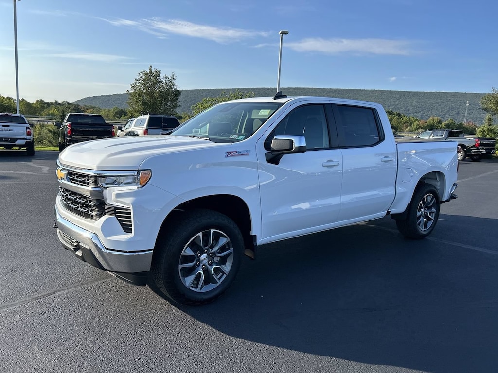 New 2026 Chevrolet Silverado 1500 LT Truck Crew Cab