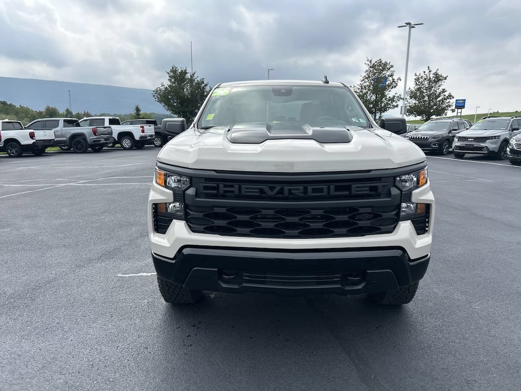 New 2026 Chevrolet Silverado 1500 Custom Trail Boss Truck Crew Cab
