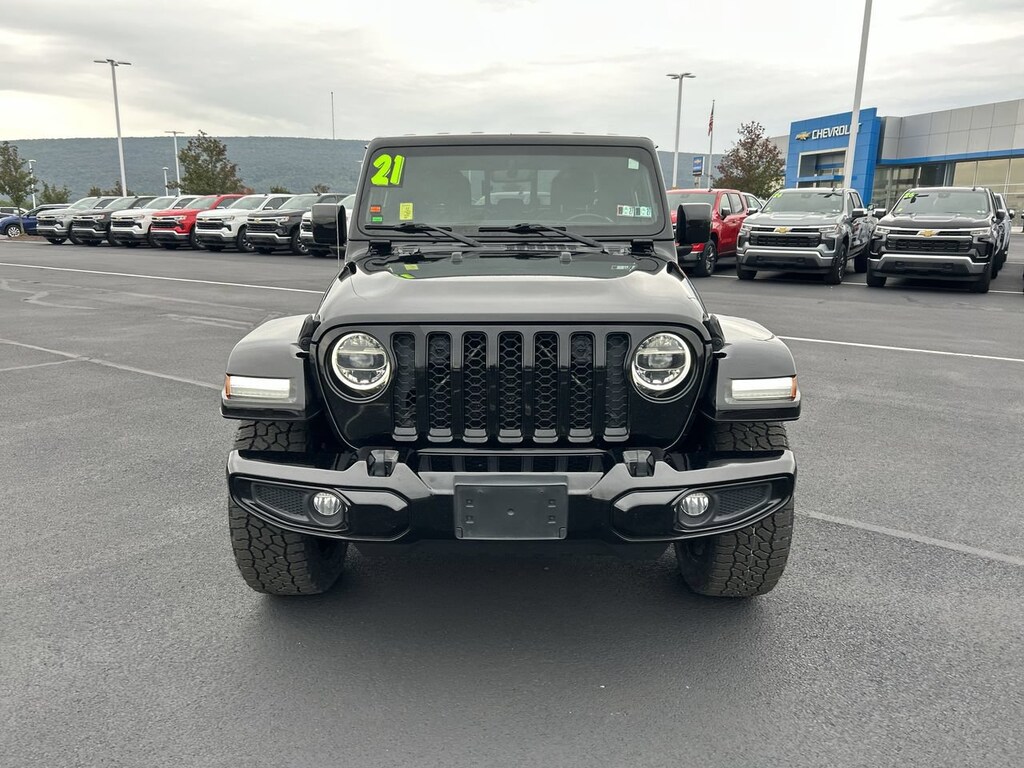 Used 2021 Jeep Gladiator Overland Truck Crew Cab