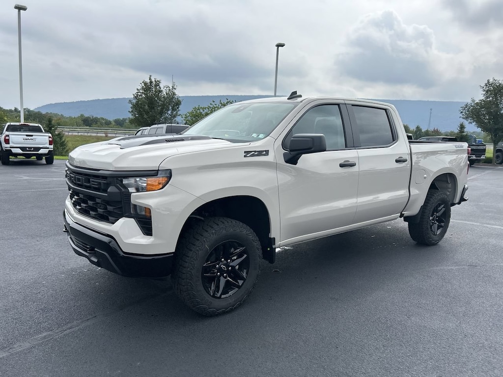 New 2026 Chevrolet Silverado 1500 Custom Trail Boss Truck Crew Cab