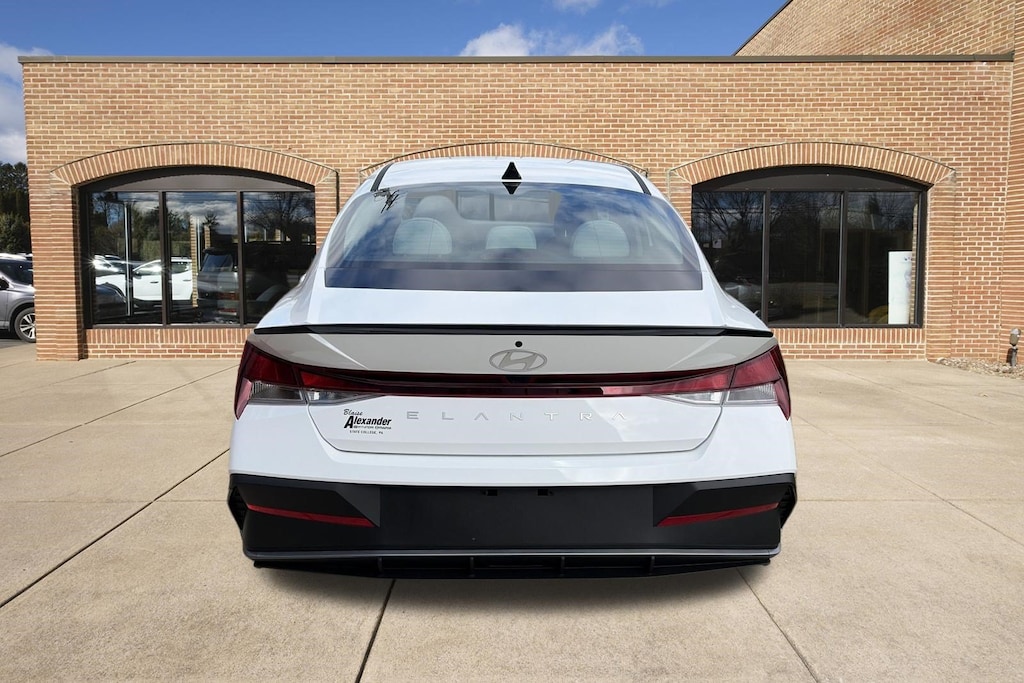 New 2026 Hyundai Elantra SEL Sport Plus Sedan